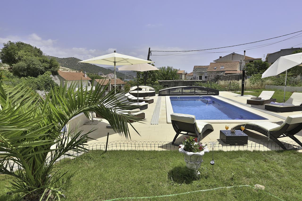 Villa Oleander Marina Esterno foto